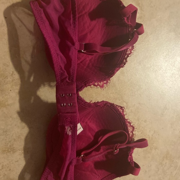 bra - Picture 3 of 4